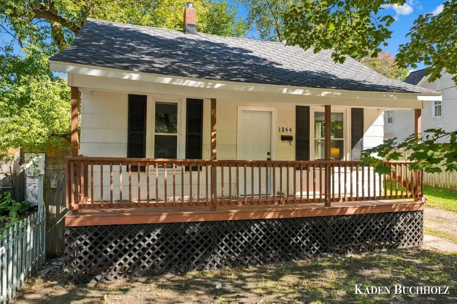 1344 Maude Avenue Ne, Grand Rapids, MI 49505 - #2