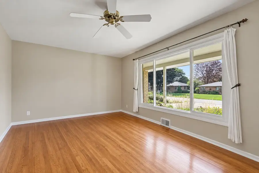 252 Edison Park Avenue Nw, Grand Rapids, MI 49504 - #3