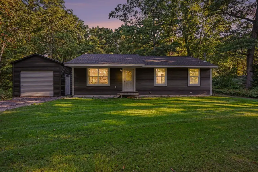 532 W River Road, Muskegon, MI 49445 - #3