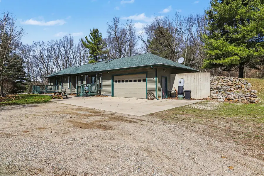 8362 E River Road, Battle Creek, MI 49014 - #3