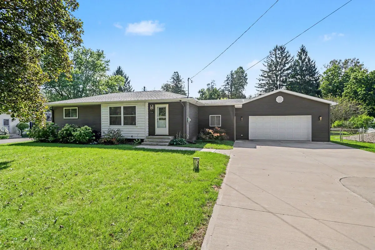 7514 E Drive N, Battle Creek, MI 49014 - #1