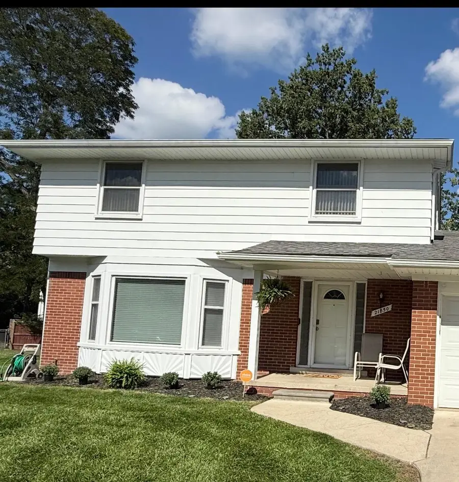 21850 Glenmorra Street, Southfield, MI 48076 - #2