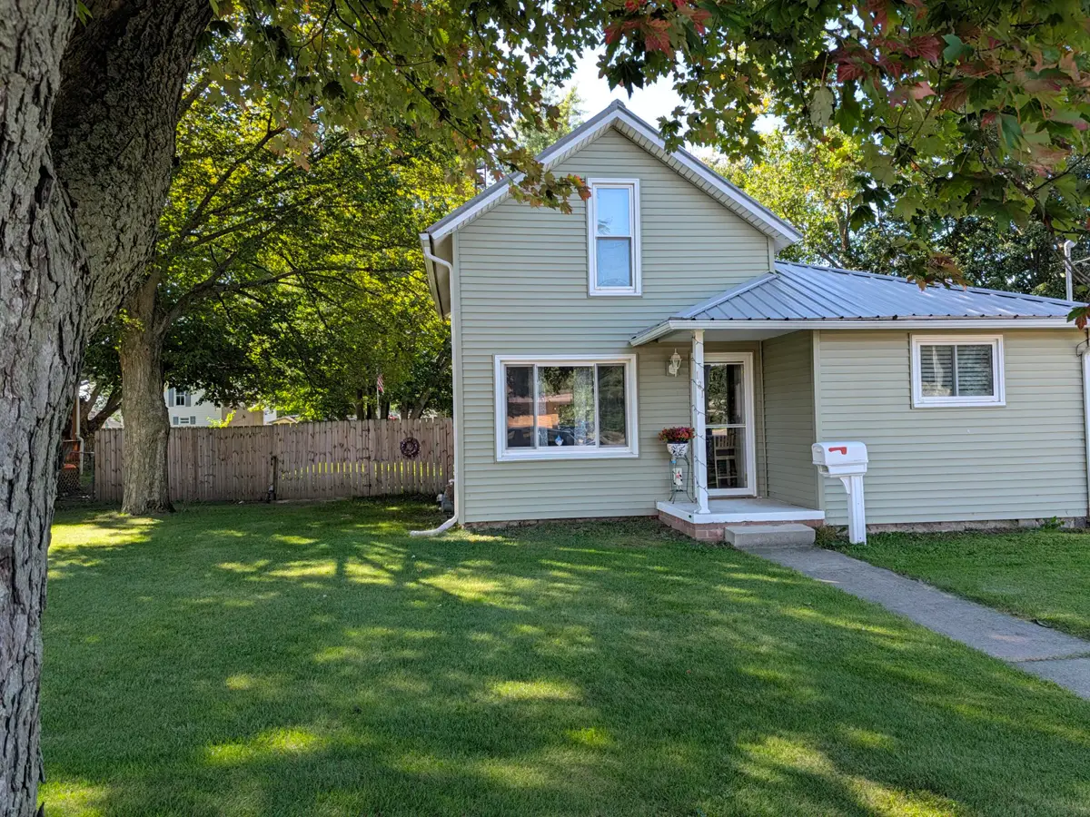 131 N Lincoln Street, Bronson, MI 49028 - #1