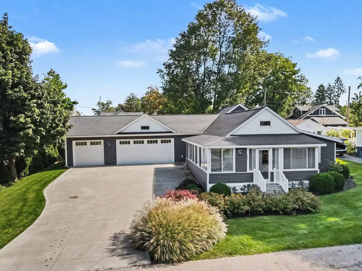 565 Grove Avenue, Holland, MI 49423 - #1