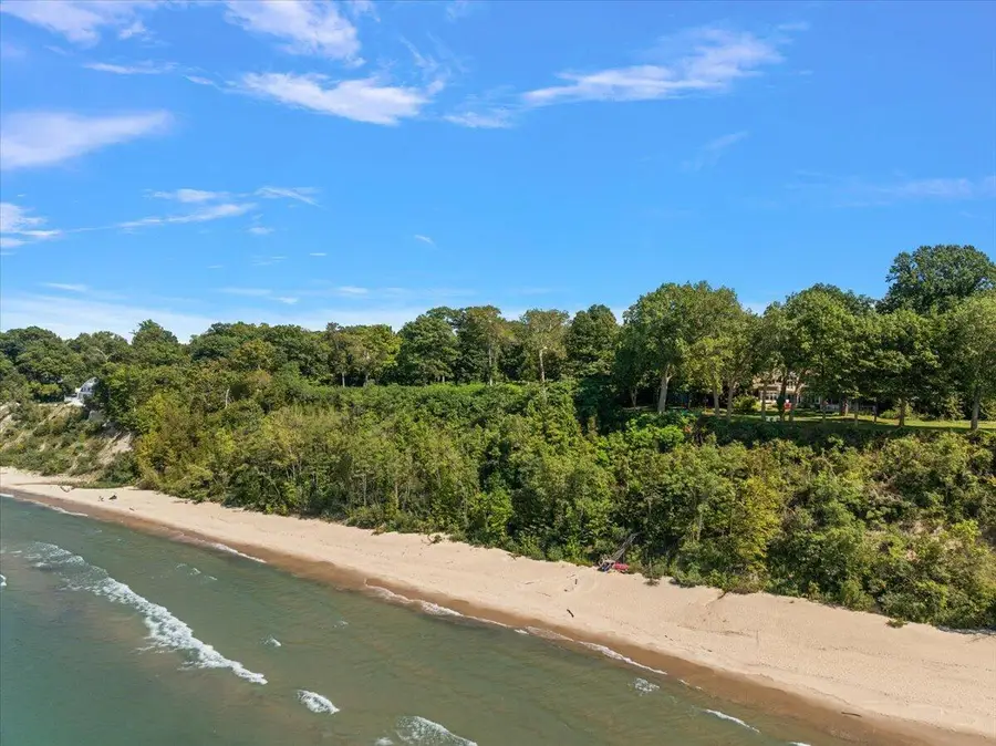 4611 Park Avenue, Benton Harbor, MI 49022 - #2
