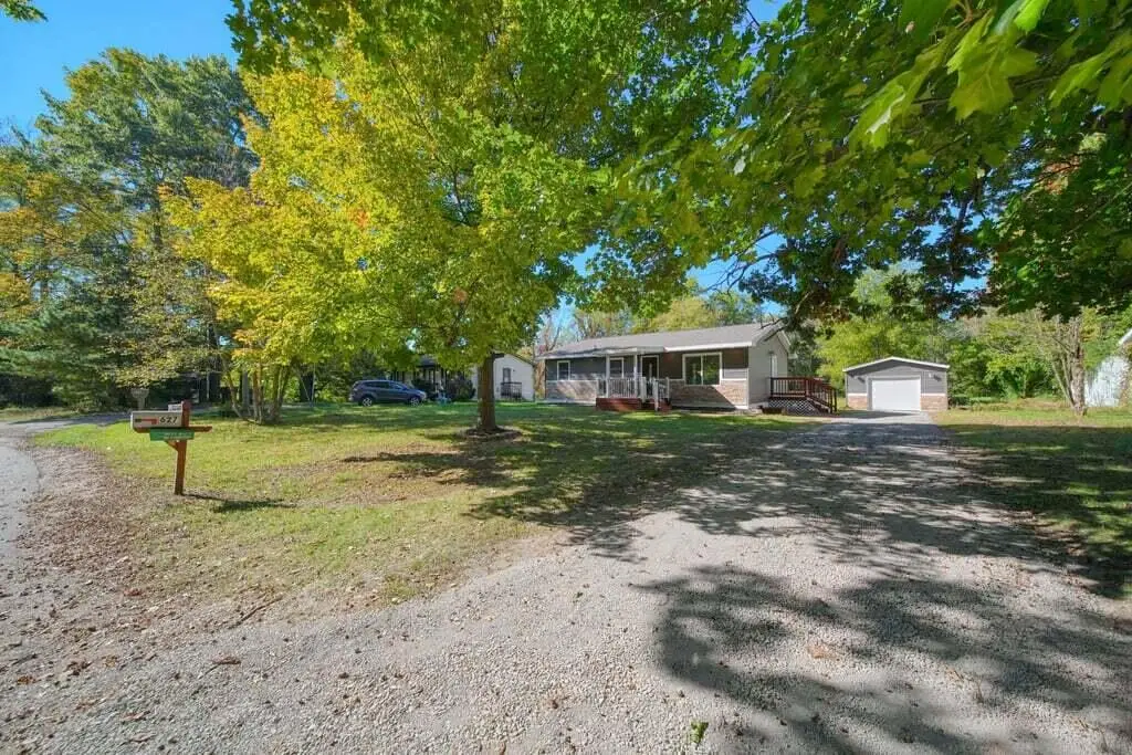 627 Vaughn Street, Eaton Rapids, MI 48827 - #1