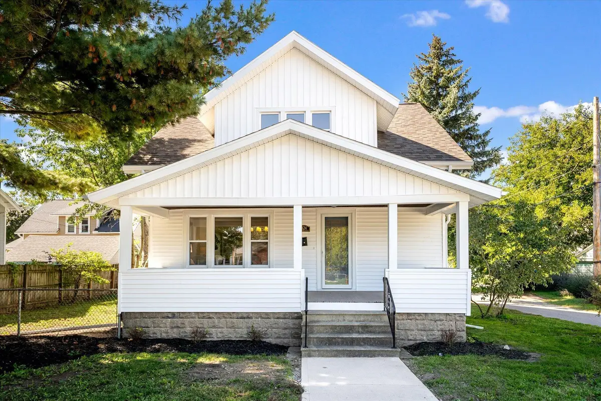 424 Van Raalte Avenue, Holland, MI 49423 - #1
