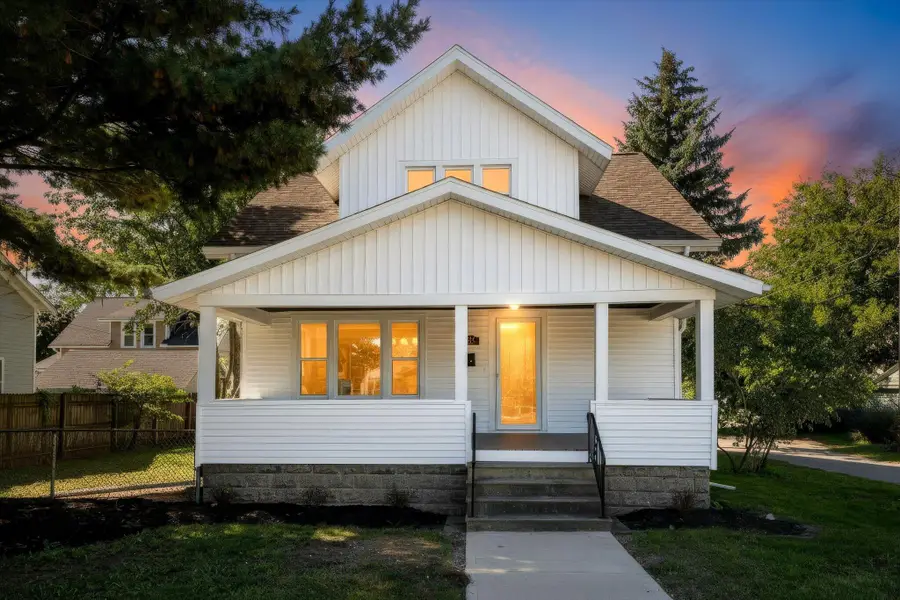 424 Van Raalte Avenue, Holland, MI 49423 - #2