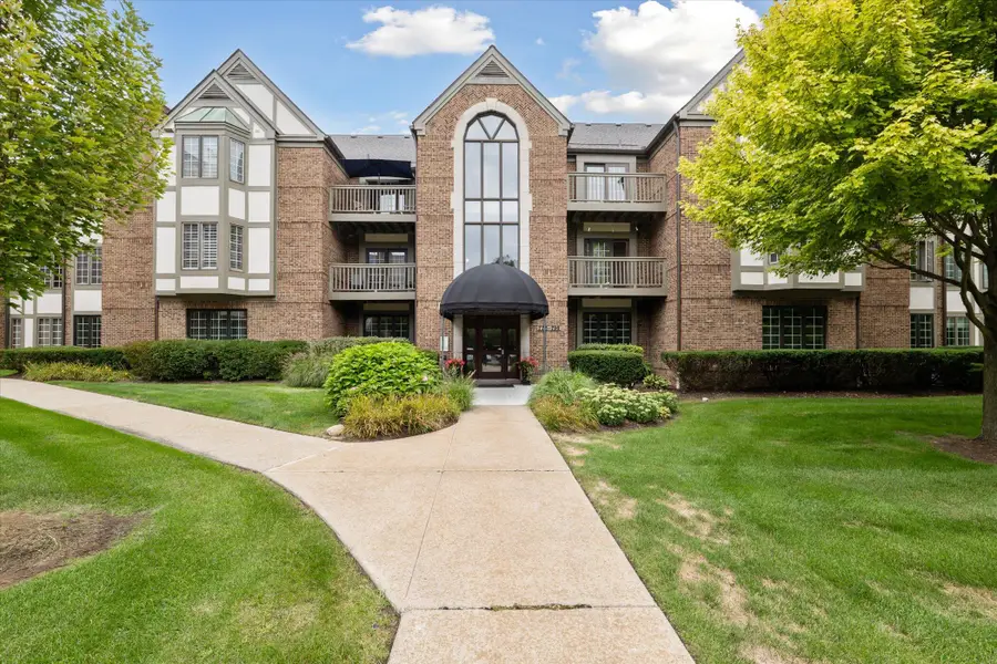 797 Deer Court, Plymouth, MI 48170 - #2