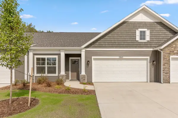 2843 W Cobblestone Court Se #18, Kentwood, MI 49512