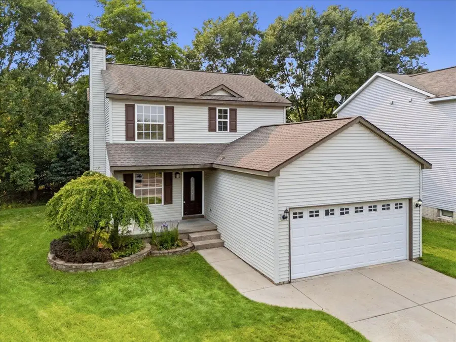 608 Heritage Circle, Fenton, MI 48430 - #3