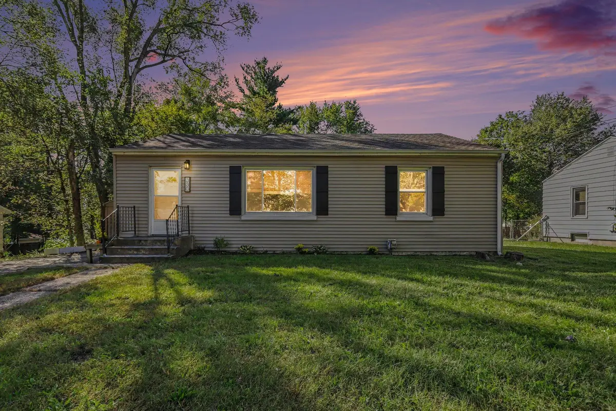 330 E Van Hoesen Boulevard, Portage, MI 49002 - #1