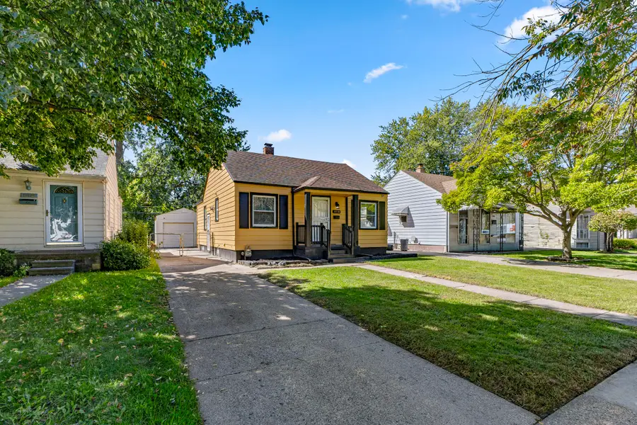19130 Woodcrest Street, Harper Woods, MI 48225 - #2