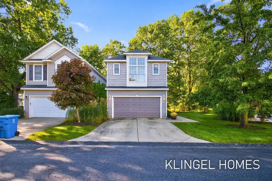 858 Bluff Creek Drive, Grand Haven, MI 49417 - #2