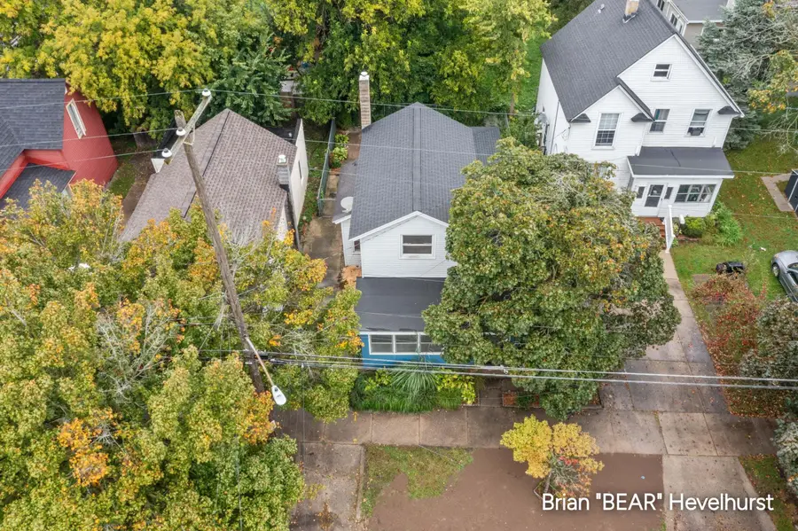 711 Veto Street Nw, Grand Rapids, MI 49504 - #3