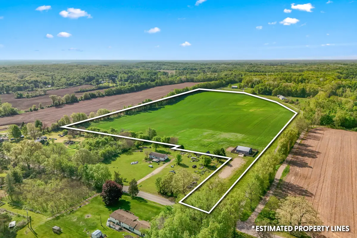 7505 E Reading Road E, Pittsford, MI 49271 - #1