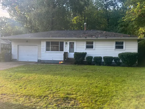 111 W Oak Street, Fruitport, MI 49415