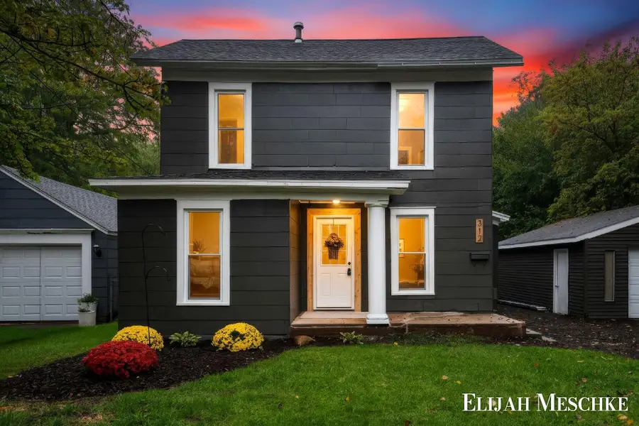 312 N Smith Street, Greenville, MI 48838 - #2