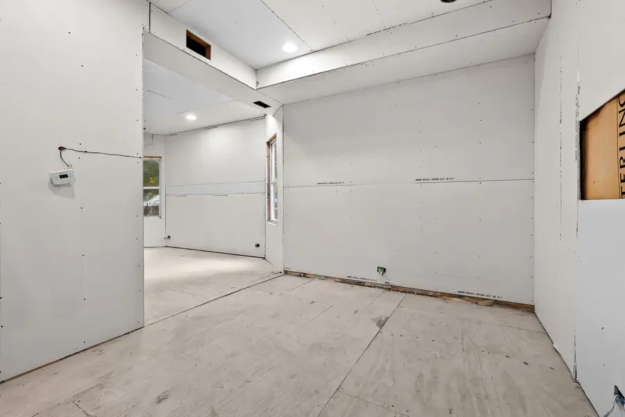 322 E James Street, Lawrence, MI 49064 - #3