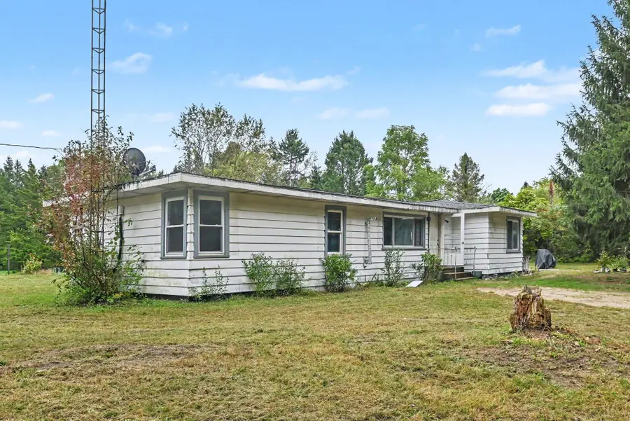 271 66th Street, South Haven, MI 49090 - #3