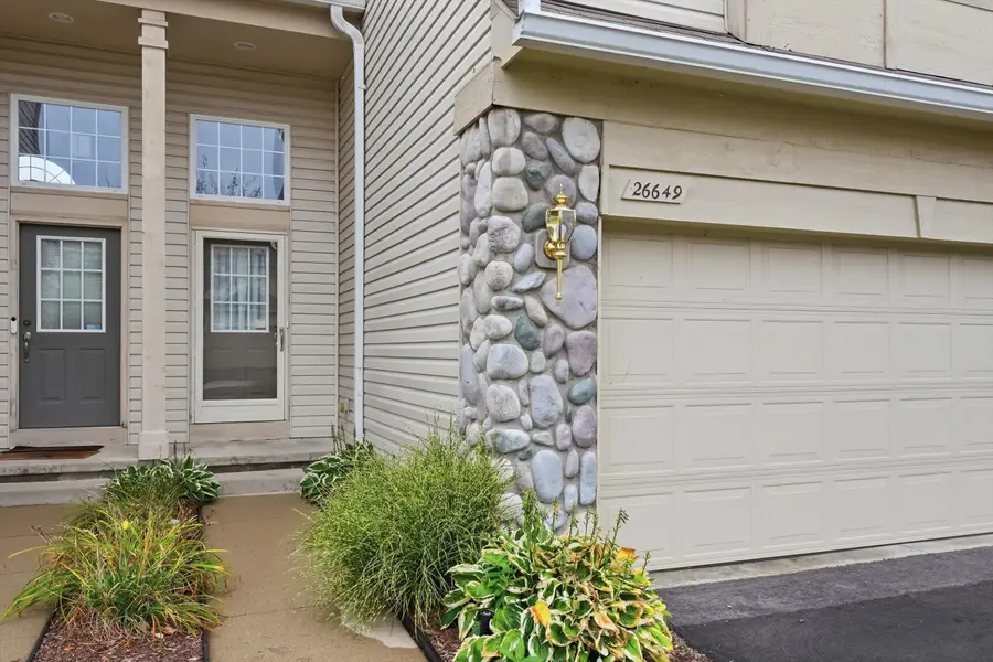 26649 Kirkway Drive, Woodhaven, MI 48183 - #2