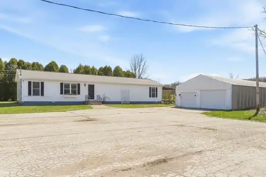 68715 66th Avenue Avenue, Watervliet, MI 49098 - #2