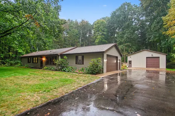 2202 11 Mile Road Ne, Rockford, MI 49341