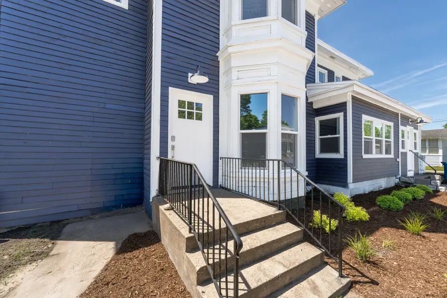 18 Franklin Street #A & B, Hartford, MI 49057 - #2