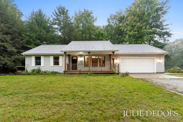 17722 148th Avenue, Spring Lake, MI 49456