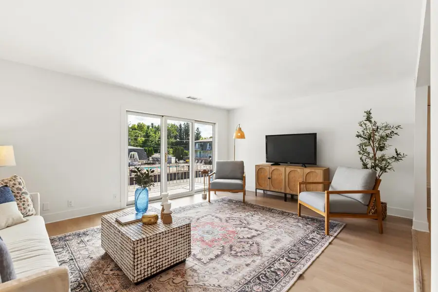 3614 N Lakeshore Drive #Unit J5, Saint Joseph, MI 49085 - #2