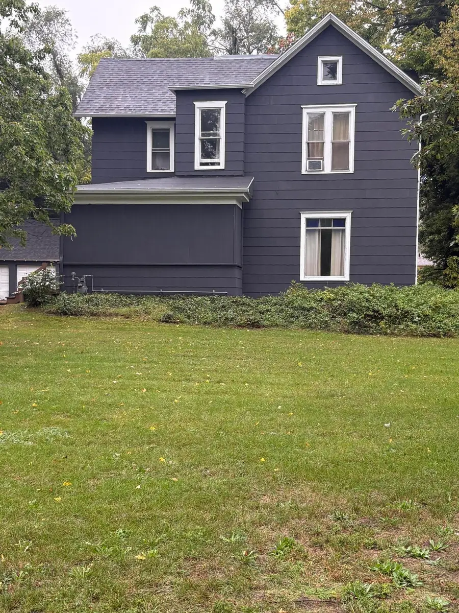 341 E Napier Avenue, Benton Harbor, MI 49022 - #3
