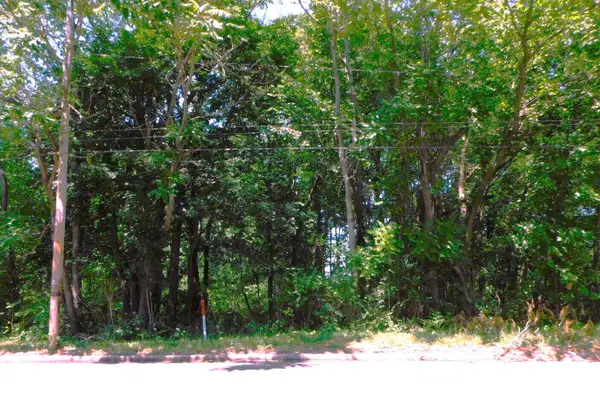 E Napier Avenue, Benton Harbor, MI 49022