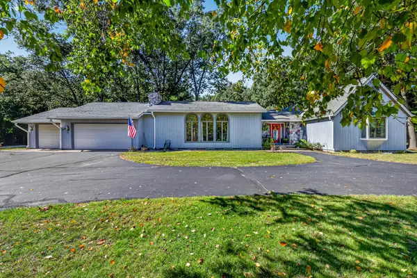 3985 Harbor Point Drive, Norton Shores, MI 49441