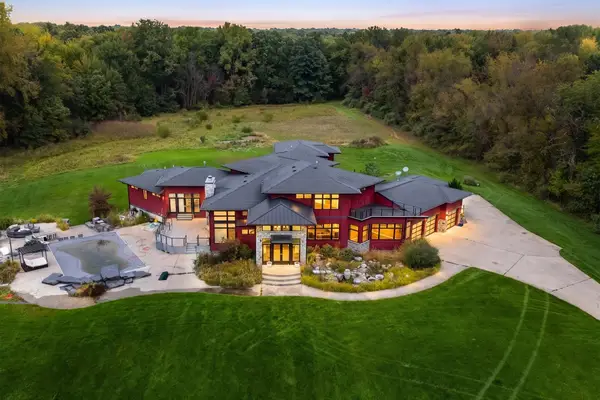 9717 E V Avenue, Vicksburg, MI 49097