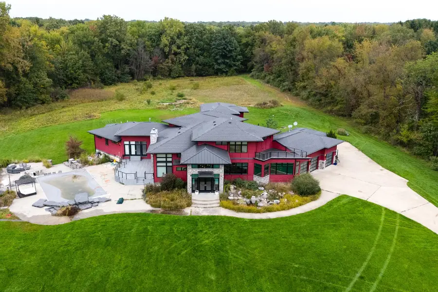 9717 E V Avenue, Vicksburg, MI 49097 - #2