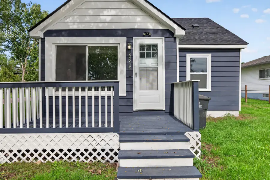 33550 Beechwood Street, Westland, MI 48185 - #3