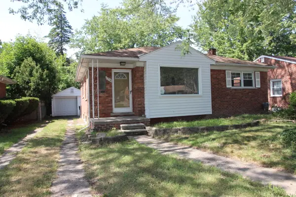23541 Meadowlark Avenue, Oak Park, MI 48237