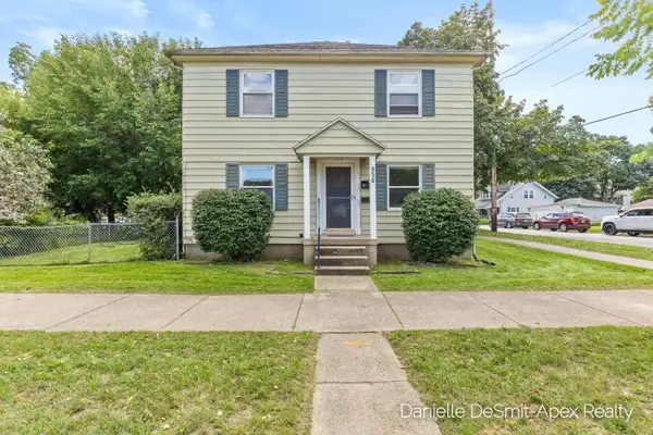 956 Hovey Street Sw, Grand Rapids, MI 49504