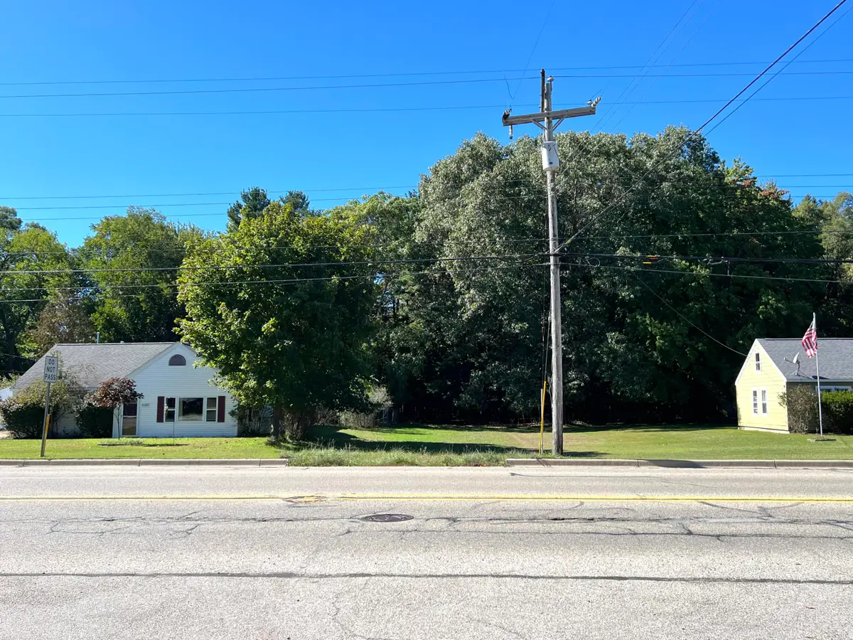 4575 Henry Street, Norton Shores, MI 49441 - #1