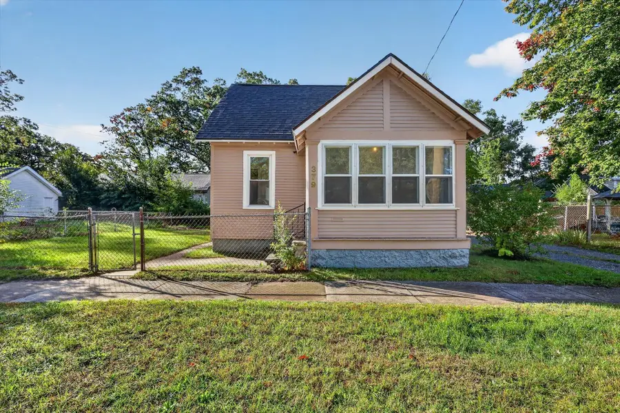 379 E Dale Avenue, Muskegon, MI 49442 - #2