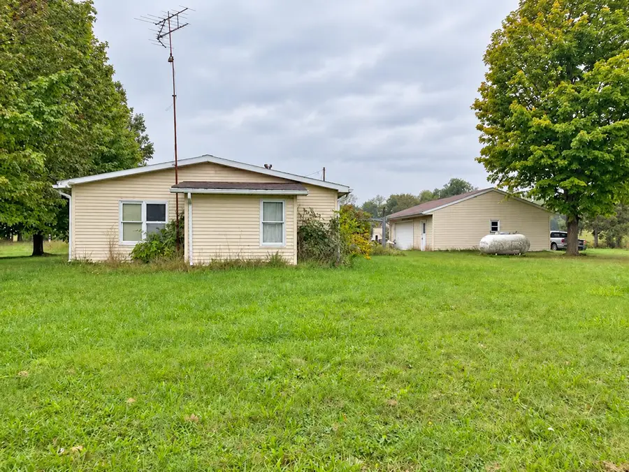 7860 W Wx Avenue, Schoolcraft, MI 49087 - #2