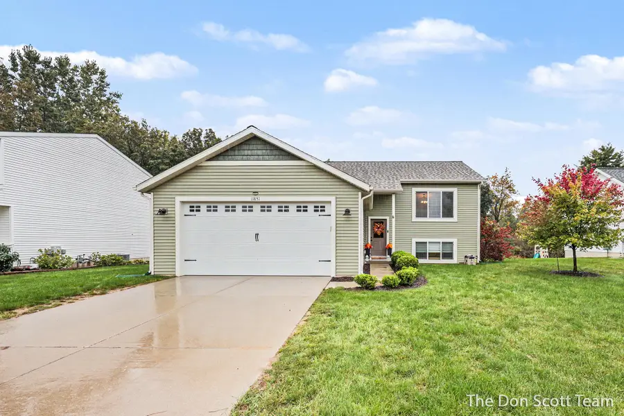 11851 Deerfield Drive, Ravenna, MI 49451 - #2