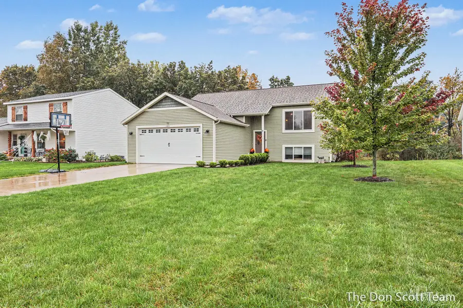 11851 Deerfield Drive, Ravenna, MI 49451 - #3
