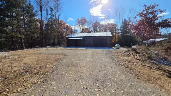 8721 W 48 Road, Wellston, MI 49689