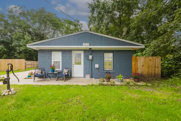 102 E Beers Street, Decatur, MI 49045