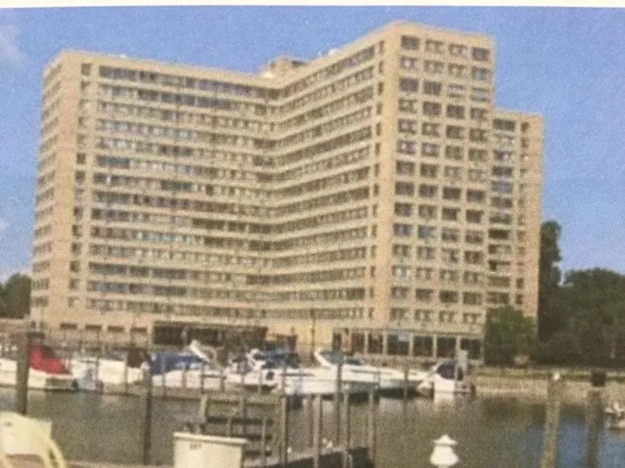 8900 E Jefferson Avenue #1012-13, Detroit, MI 48214 - #2
