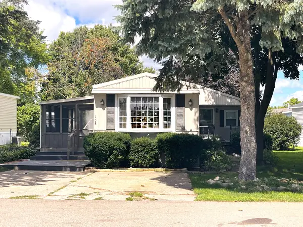 855 W Jefferson Street #138, Grand Ledge, MI 48837