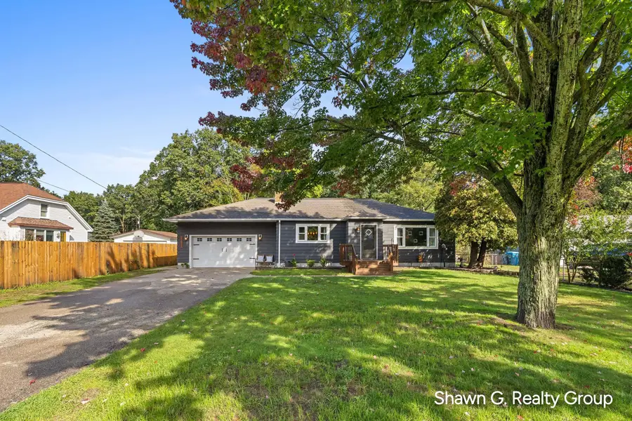 15691 Pruin Street, Spring Lake, MI 49456 - #2