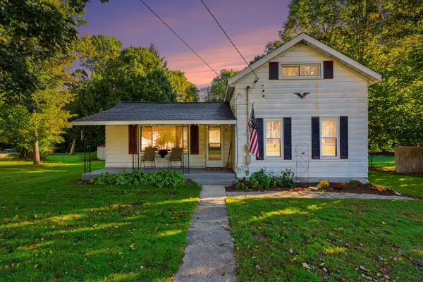 401 Main Street, Lawrence, MI 49064