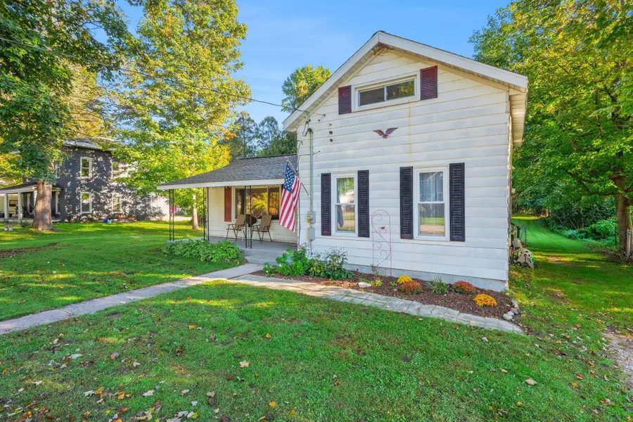 401 Main Street, Lawrence, MI 49064 - #2